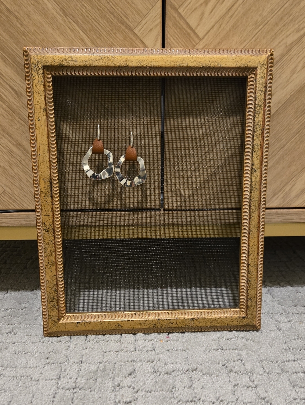 Earring Display 8x10